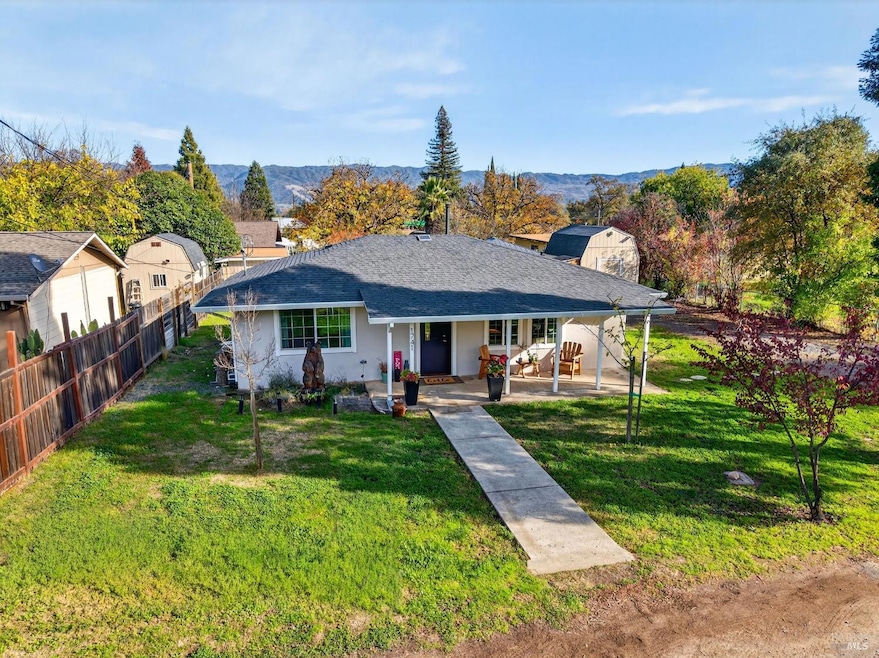 1741 Adams St, Ukiah, CA 95482 - photo 1