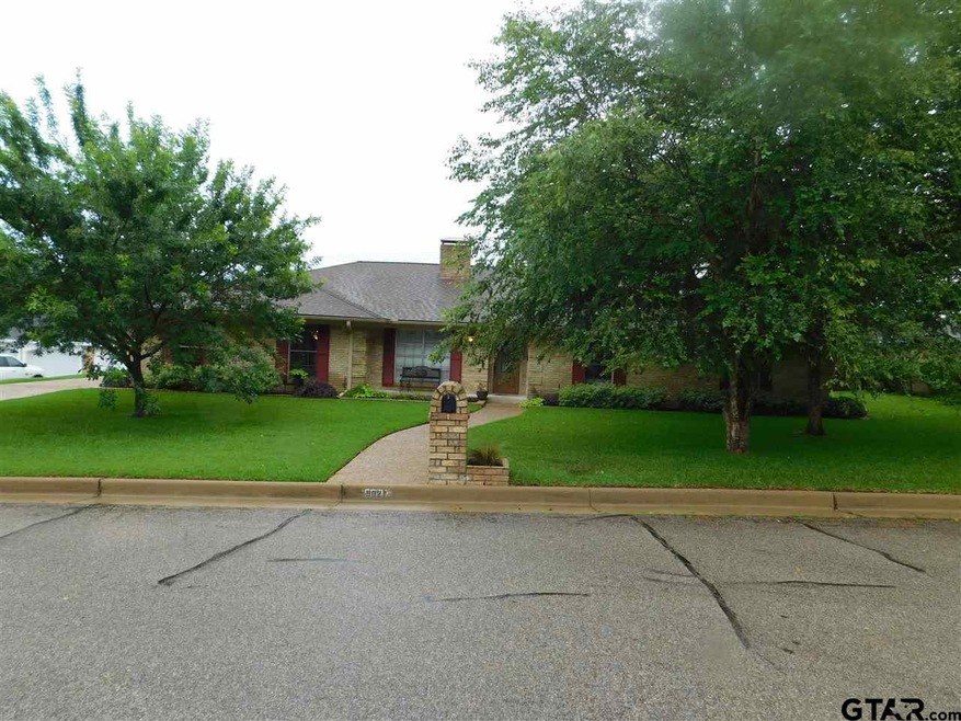 5027 5027 Stagecoach, Tyler, TX 75703 - photo 1