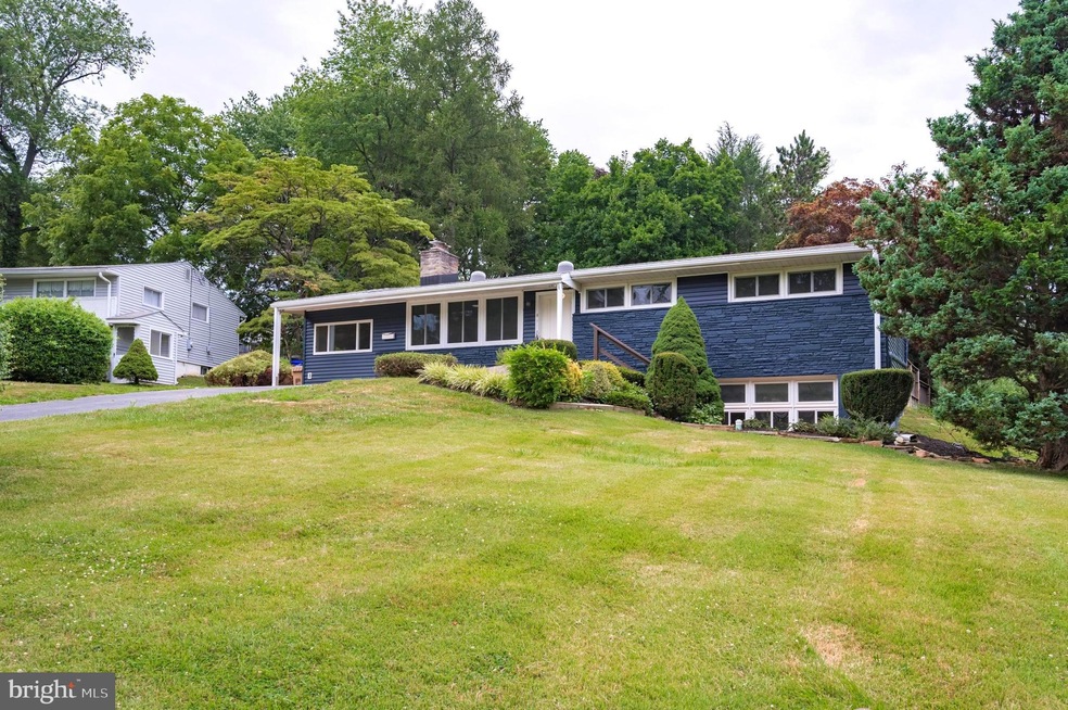 7 Greenbriar Ln, Newtown Square, PA 19073 - photo 1