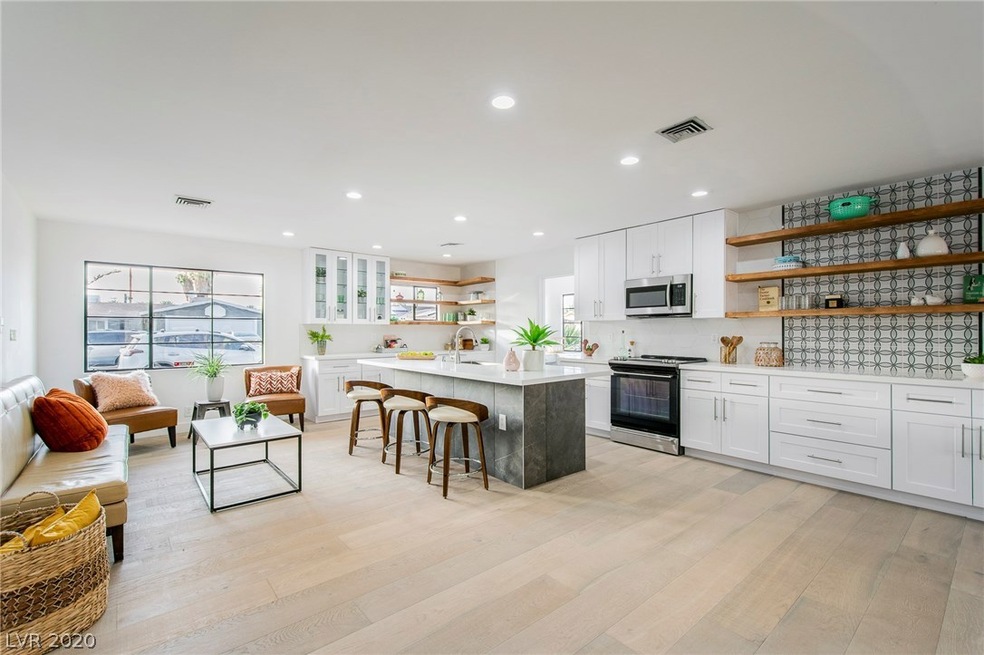 1601 Houssels Avenue, Las Vegas, NV  89104.  New k