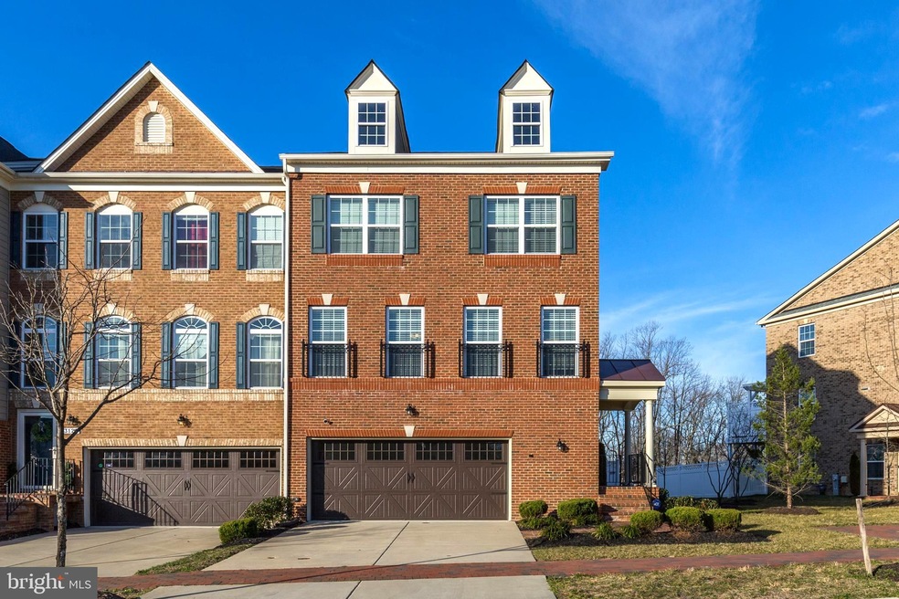 3121 Presidential Golf Dr, Upper Marlboro, MD 20774 - photo 1