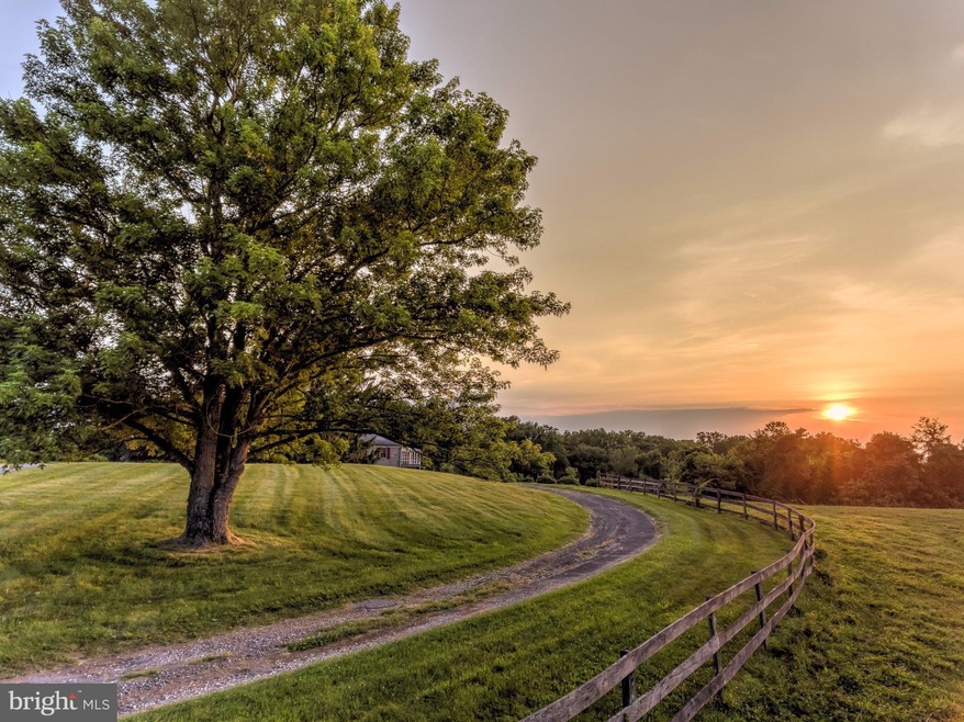 14100 Falls Rd, Cockeysville, MD 21030 - photo 1