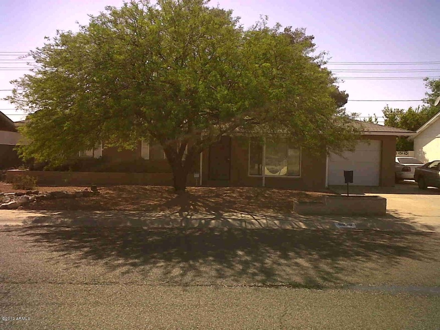 9030 N 18th Ave, Phoenix, AZ 85021 - photo 1