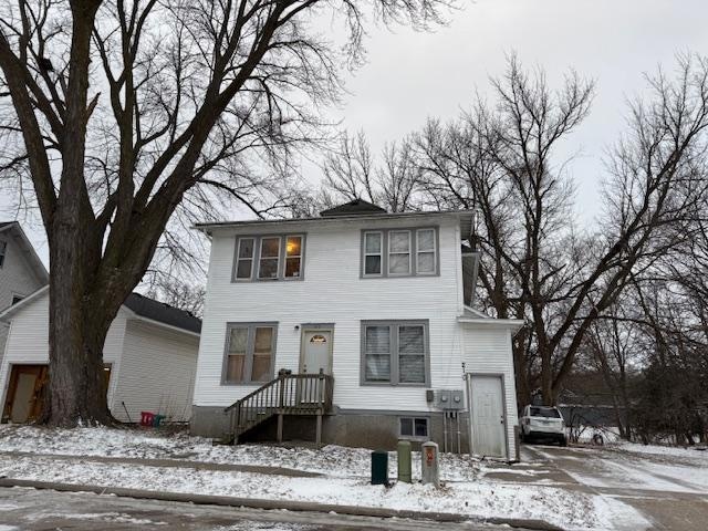 210 7th Ave NE, Waseca, MN 56093 - photo 1