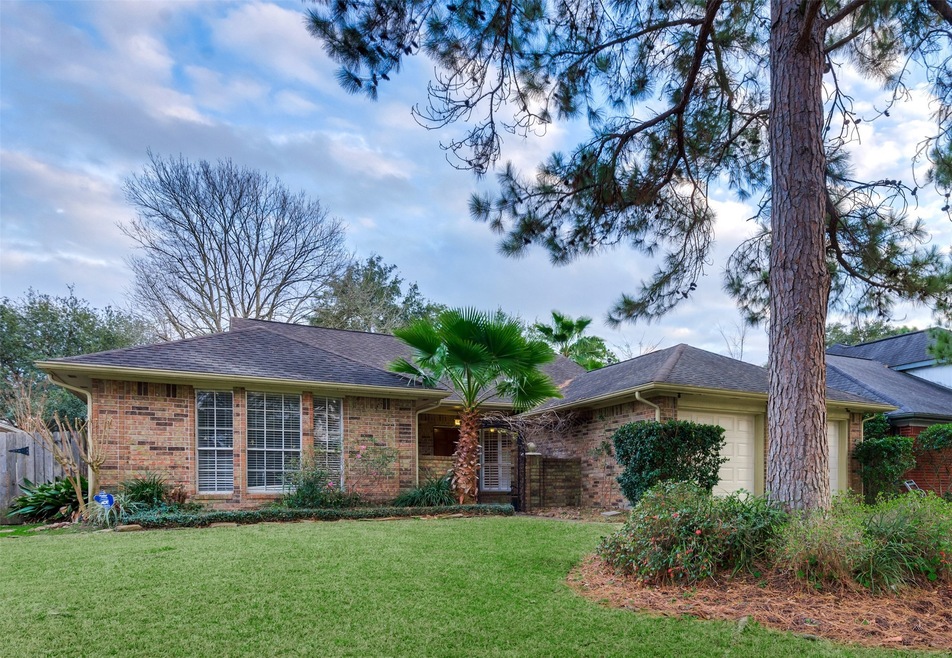 17411 Shatnerwood Dr, Houston, TX 77095 - photo 1