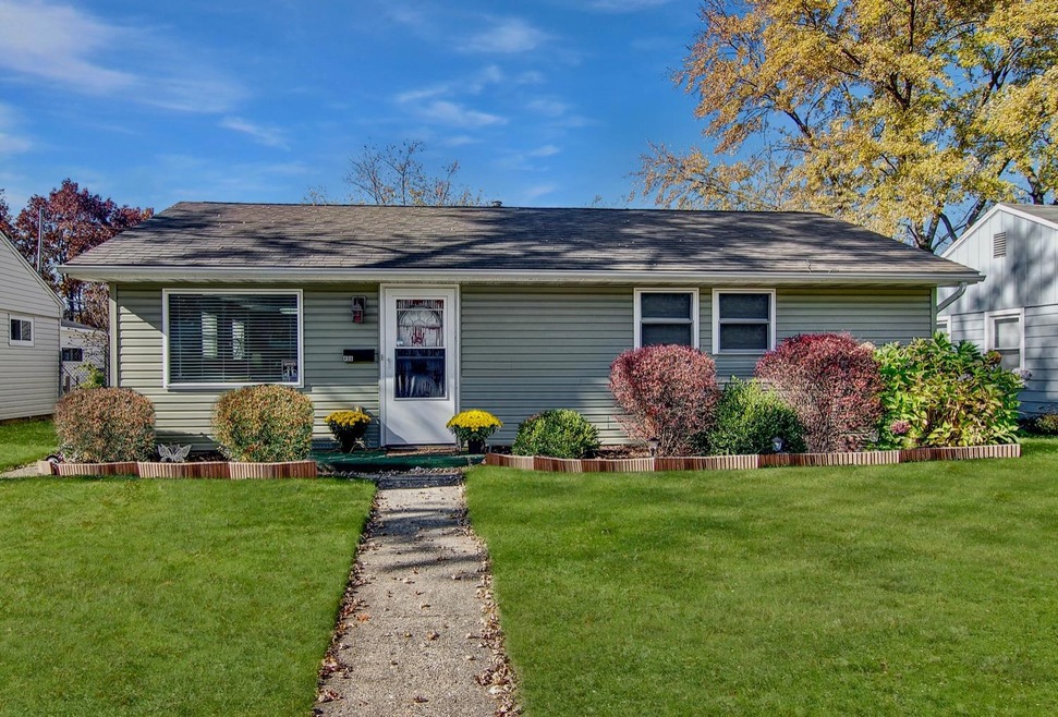 406 N Lindberg St, Griffith, IN 46319 - photo 1