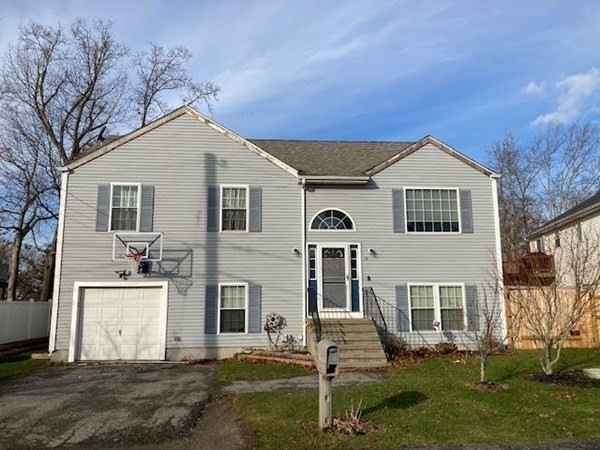 19 Carol Ct, Fall River, MA 02721 - photo 1