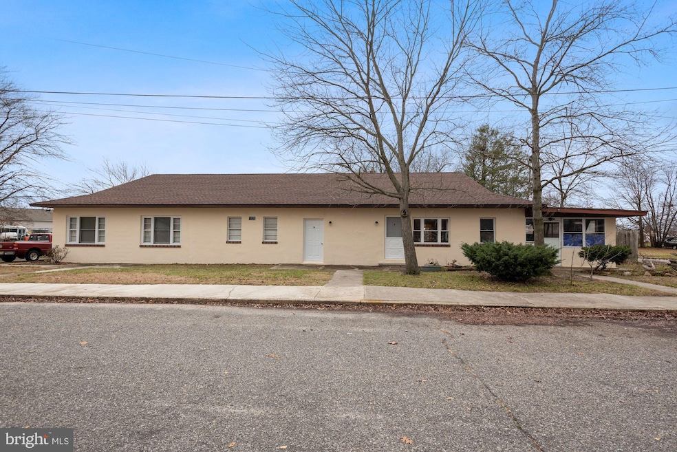 1722 Overbrook Ave, Paulsboro, NJ 08066 - photo 1