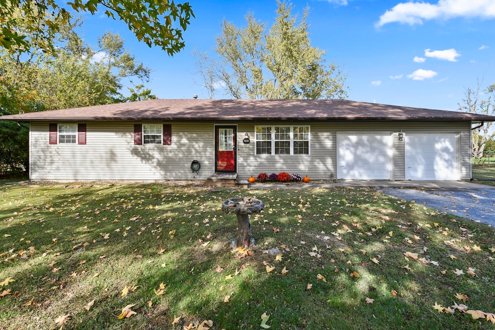4141 W Ridgeview St, Battlefield, MO 65619 - photo 1