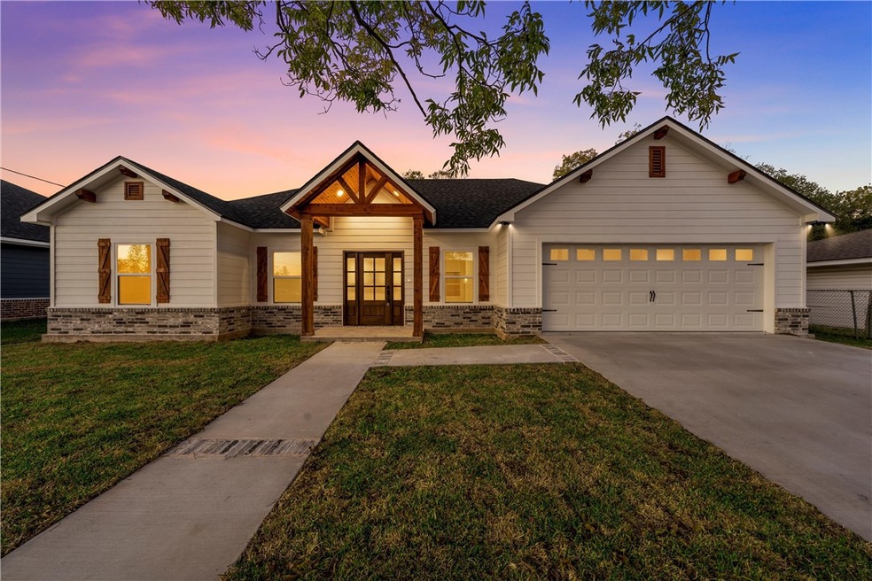 153 Darden Dr, Robinson, TX 76706 - photo 1