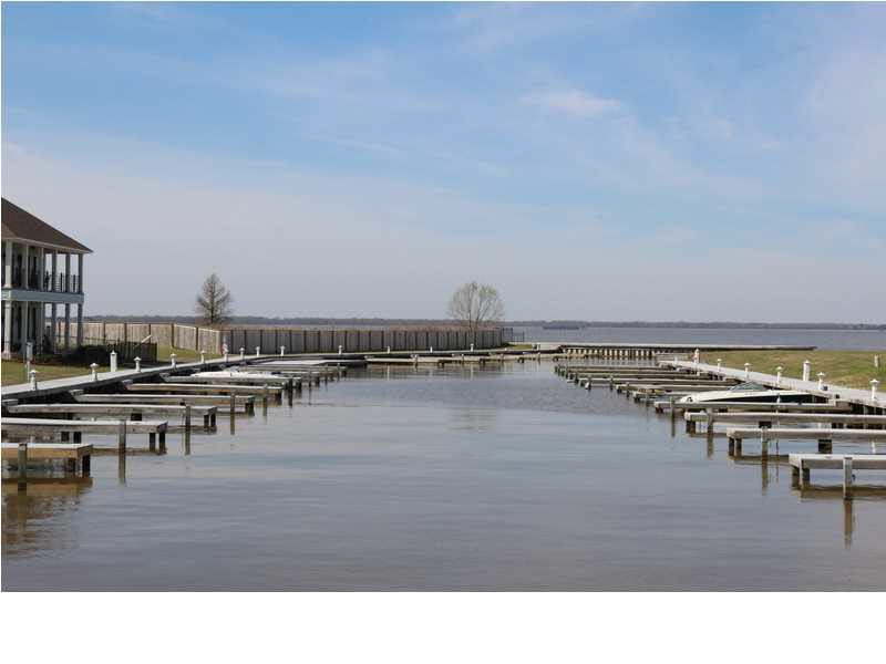 Lot adjoins the Marina!