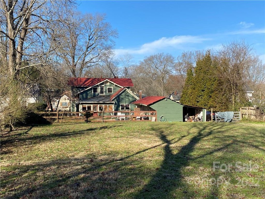 306 N Kelly St, Statesville, NC 28677 - photo 1