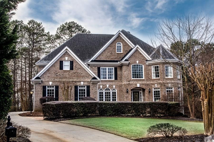 210 Davis Glen Ct, Alpharetta, GA 30004 - photo 1