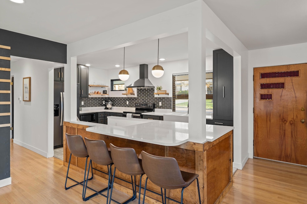 1211 Frances Dr.