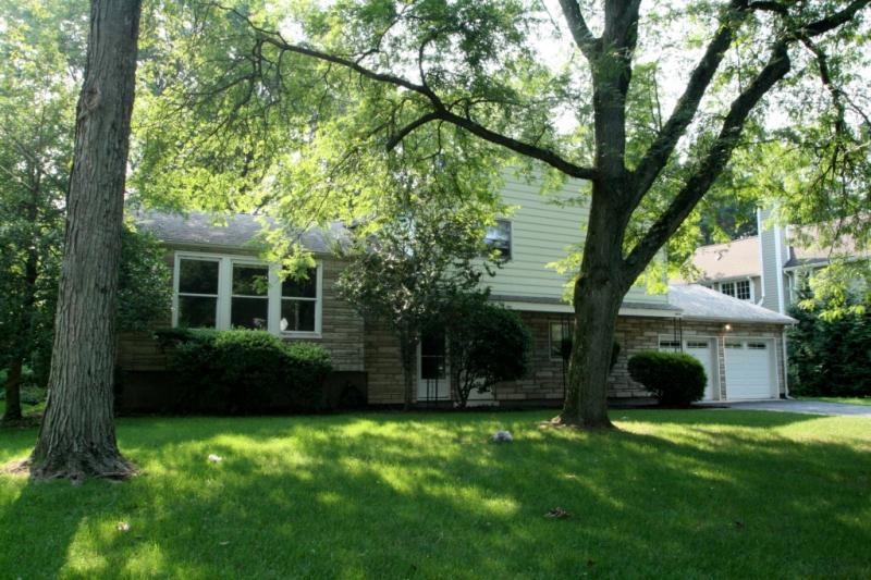 46 Billingsley Dr, Livingston, NJ 07039 - photo 1