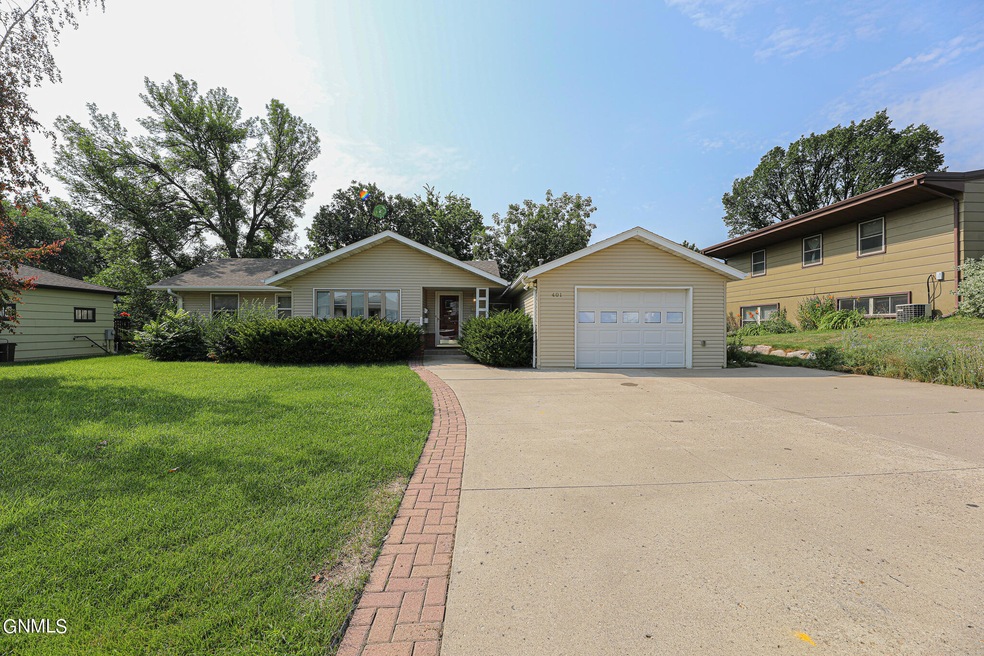 401 W Boulevard Ave-01