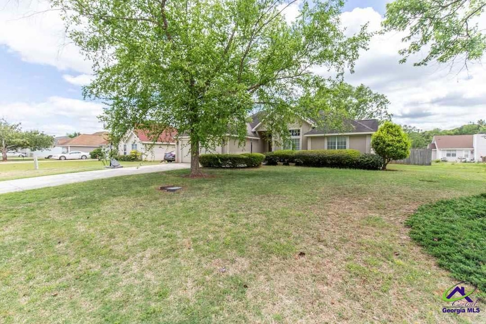 209 Rigby Ct, Warner Robins, GA 31088 - photo 1