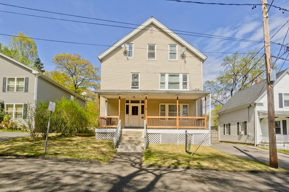 4 Columbia St, Holyoke, MA 01040 - photo 1