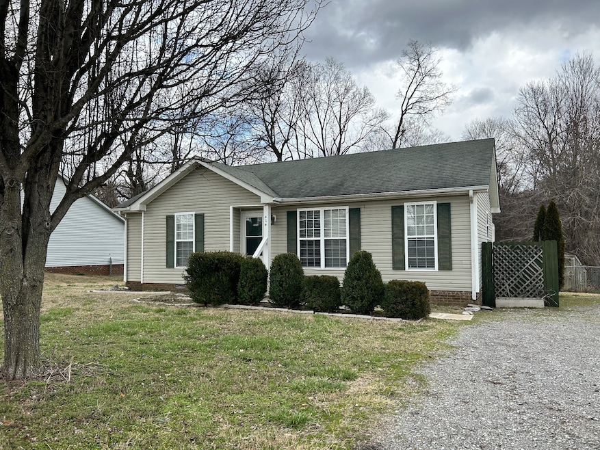 404 Sideline Dr, Oak Grove, KY 42262 - photo 1