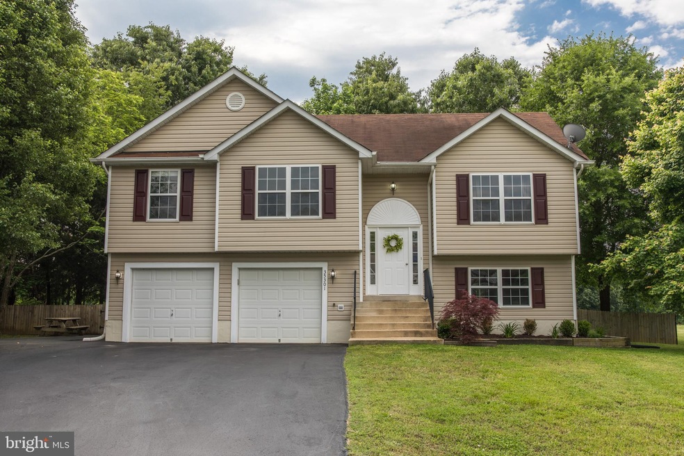 35301 Golf Course Dr, Mechanicsville, MD 20659 - photo 1