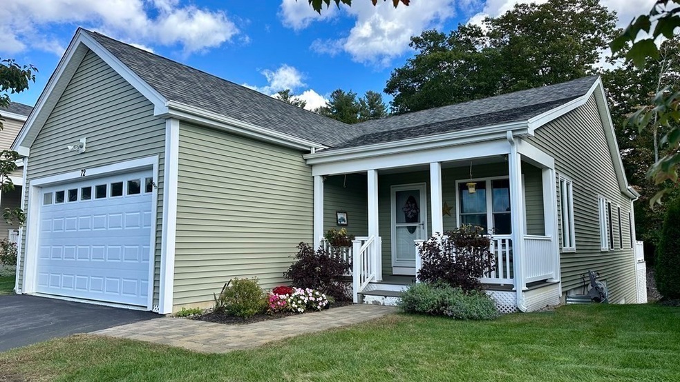 72 Tea Party Cir unit 72, Holden, MA 01520 - photo 1