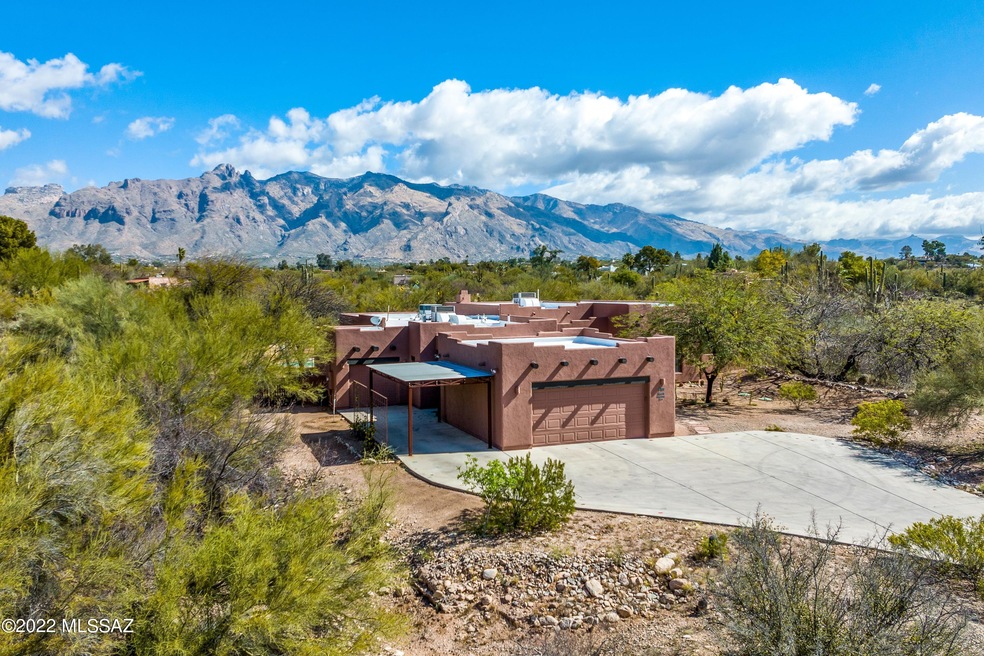 4911 N Camino Luz