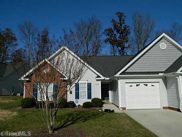 Exterior Front. This townhome has great curb appeal!