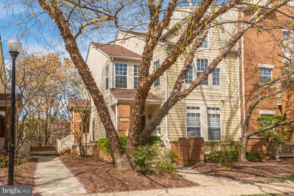 11312 Sundial Ct, Reston, VA 20194 - photo 1