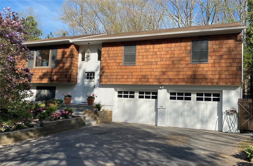 14 Wildflower Dr, Westerly, RI 02891 - photo 1