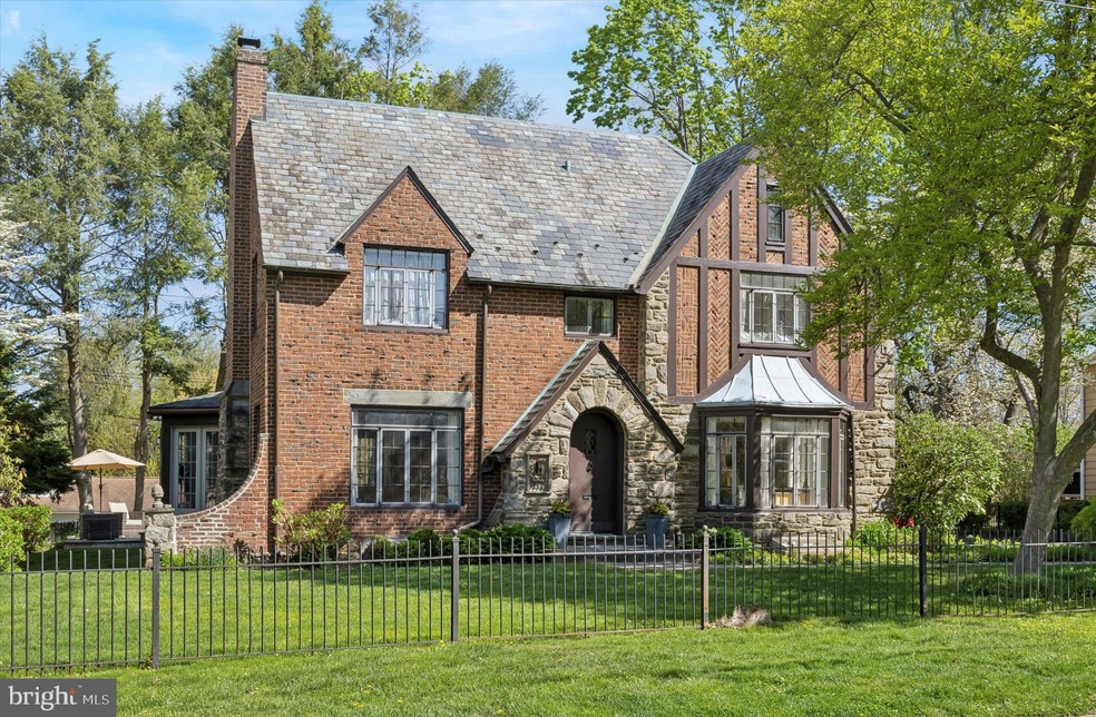 111 E Dartmouth Rd, Bala Cynwyd, PA 19004 - photo 1