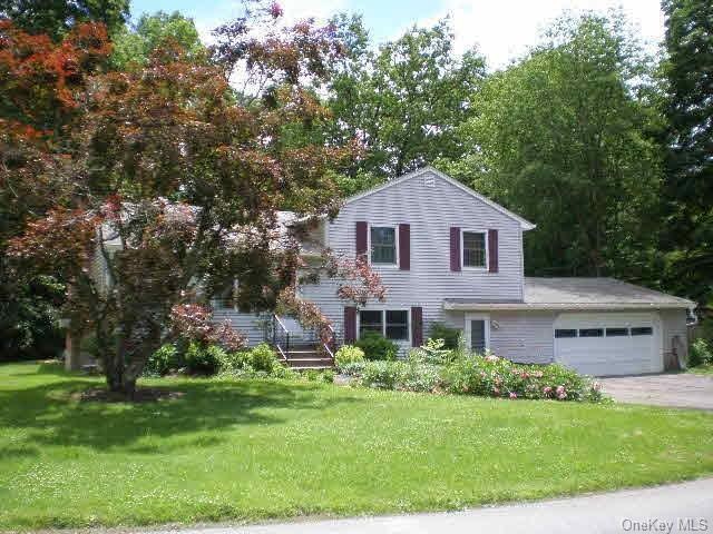 2 Birchwood Dr unit 1, Rhinebeck, NY 12572 - photo 1