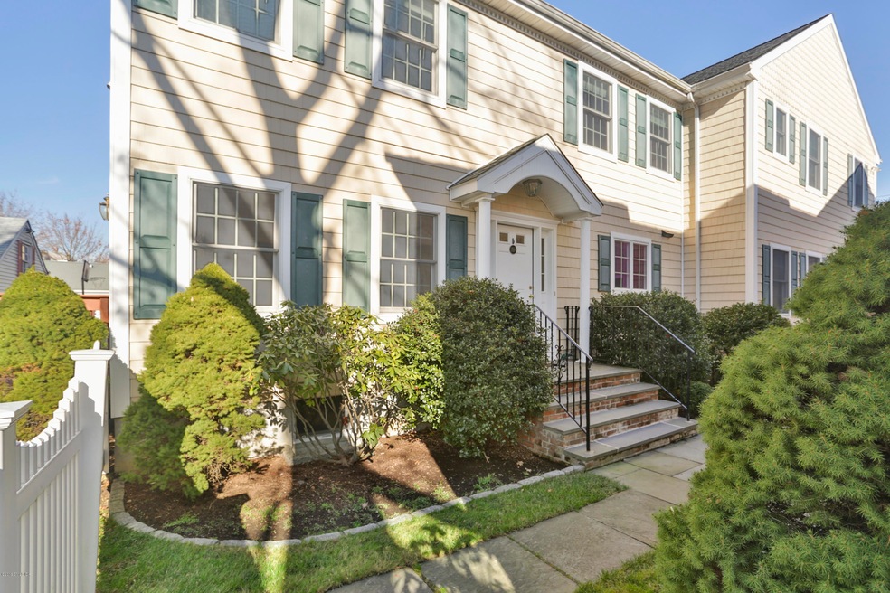 2 Cos Cob Ave unit 2 1/2 Rear, Cos Cob, CT 06807 - photo 1