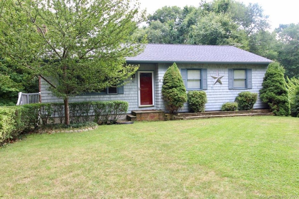 41 Stewart Rd, Pawcatuck, CT 06379 - photo 1