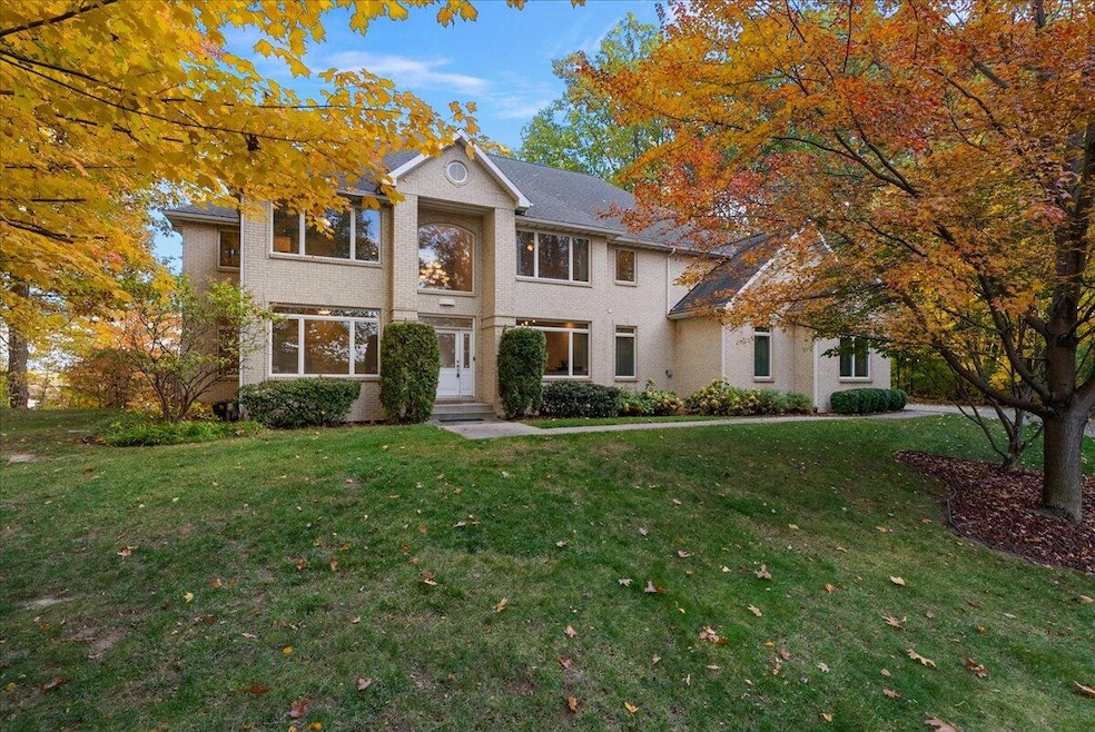 For Sale $848,000 • Co-Listing Agent