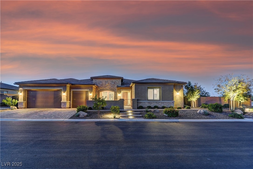 8411 S Cimarron Rd, Las Vegas, NV 89113 - photo 1