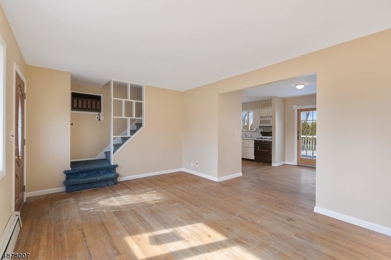 74 Dowling Pkwy, Woodland Park, NJ 07424 - photo 1