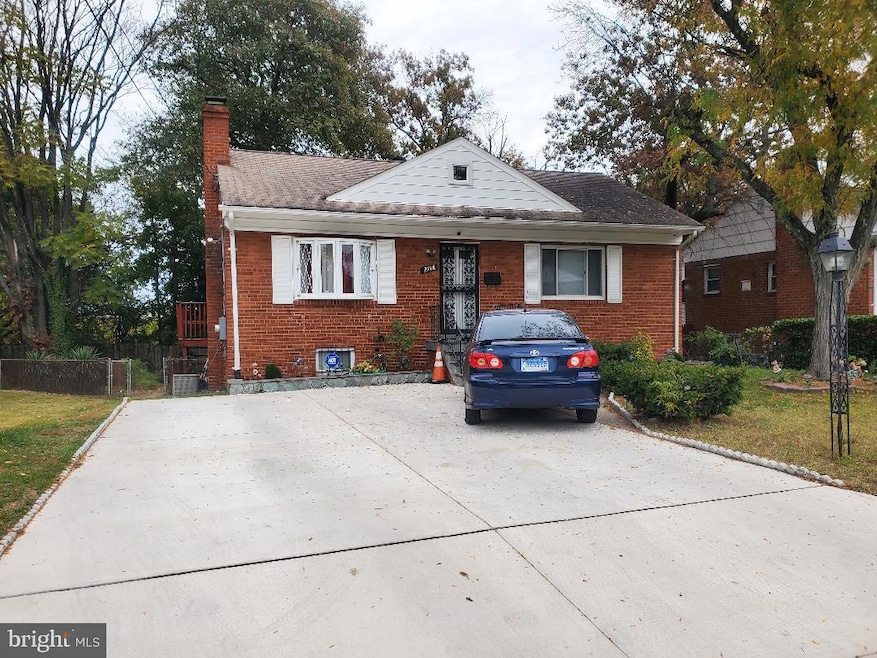 2718 Hawthorne Terrace, Hyattsville, MD 20785 - photo 1