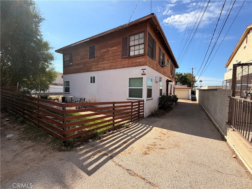 Under Contract $940,000