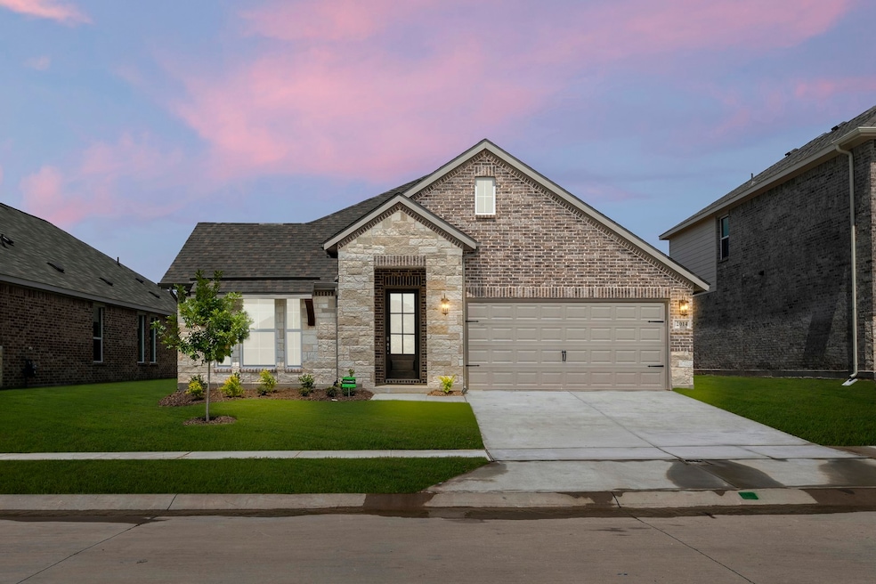 2014 Brackett Pond Rd, Forney, TX 75126 - photo 1