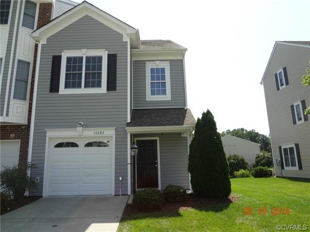 Front -- 1-car garage, concrete driveway, landscap