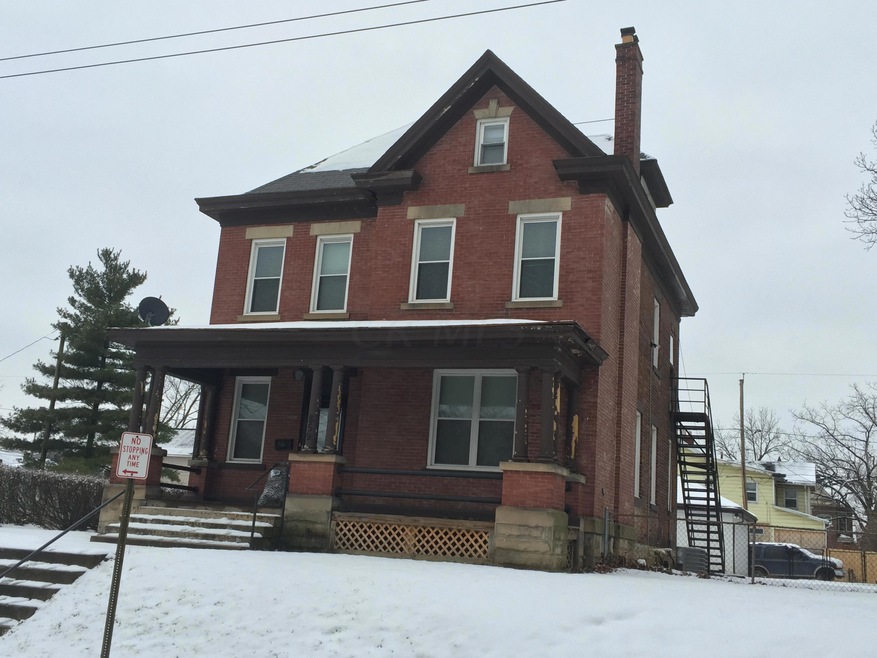 Front of Linwood