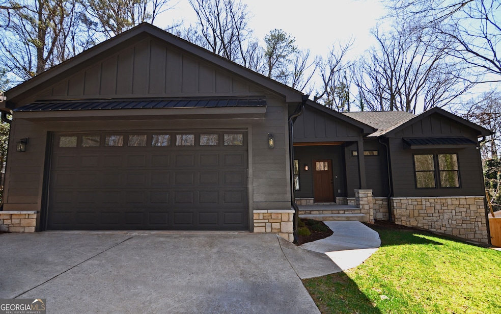 Sold $735,000 • Co-Listing Agent