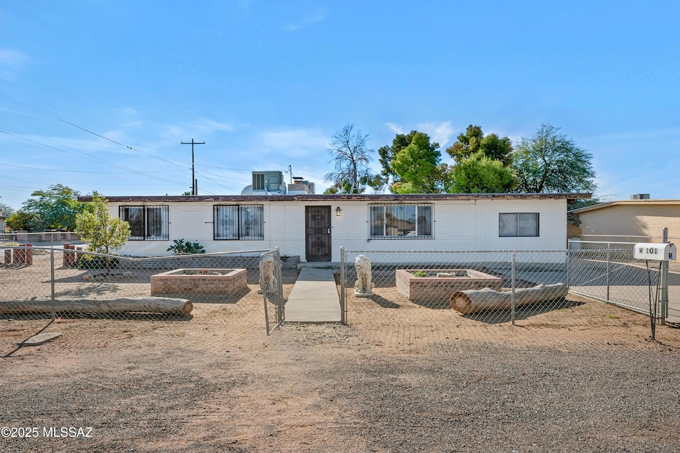 101 W Corona Rd, Tucson, AZ 85756 - photo 1