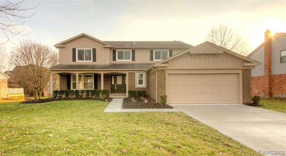 1059 Fountain - TT Front.jpg