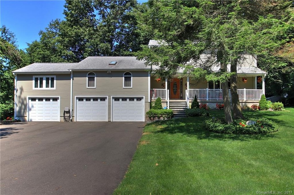 560 Broadview Rd, Orange, CT 06477 - photo 1