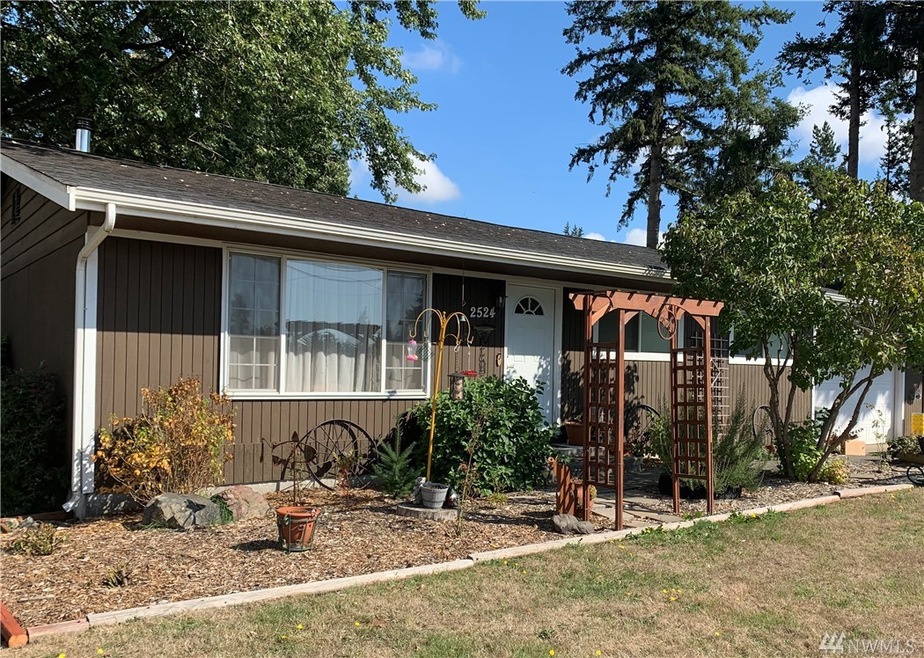 2524 Birch Bay Lynden Rd, Custer, WA 98240 - photo 1