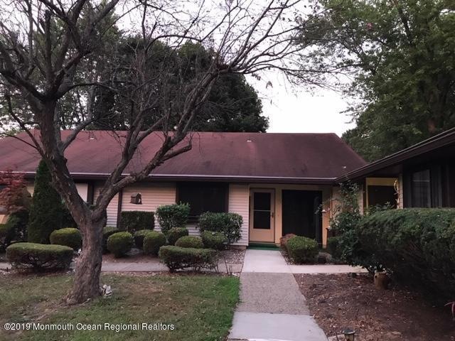 83 Overlook Way unit B, Manalapan, NJ 07726 - photo 1