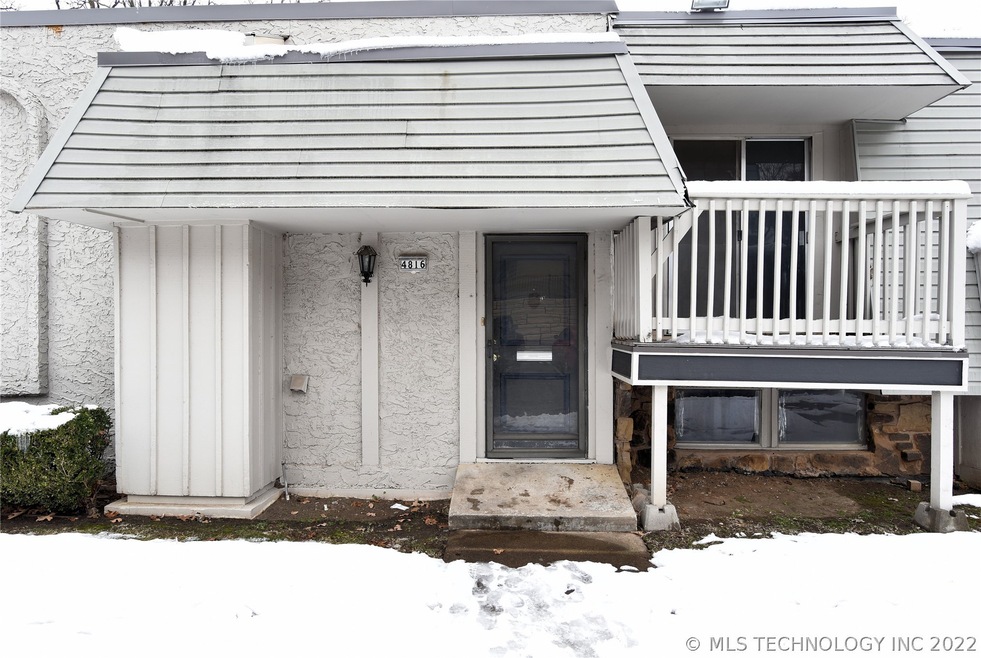 Front entry, faces north.  Parking is on this stre