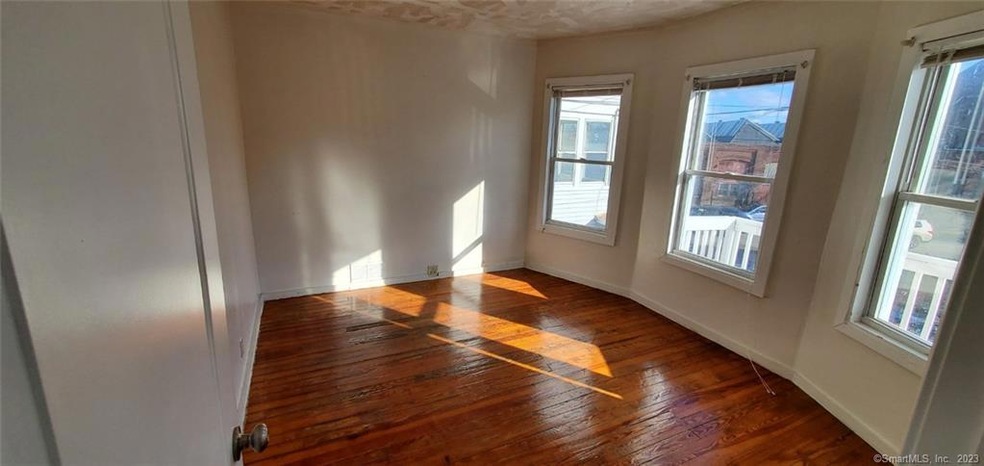 59 Ash St unit 2, Bridgeport, CT 06605 - photo 1