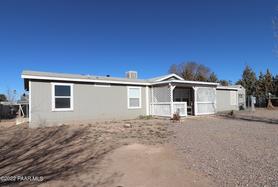 24170 N Cleveland St, Paulden, AZ 86334 - photo 1